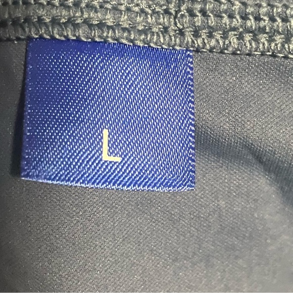 Kit and Ace Blue Short-Sleeve Button-Up Shirt - Modern Minimalist Style - Picture 10 of 10